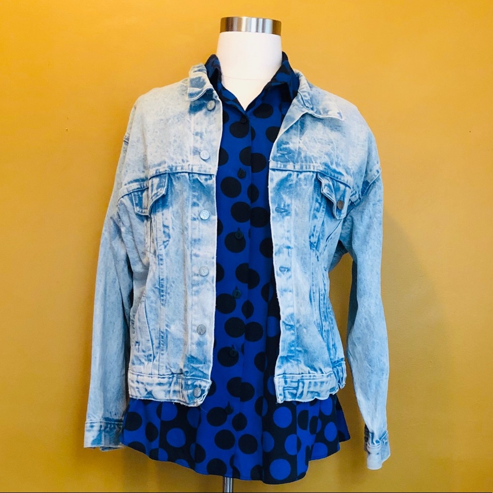 90’s Acid Washed Denim Jacket 🤘🏽